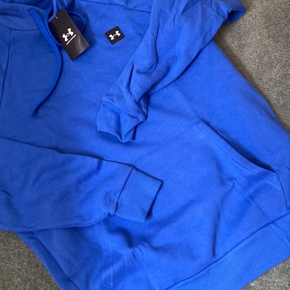 Under Armour Hoodie - Medium with tags - New and never used - Picture 3 of 5